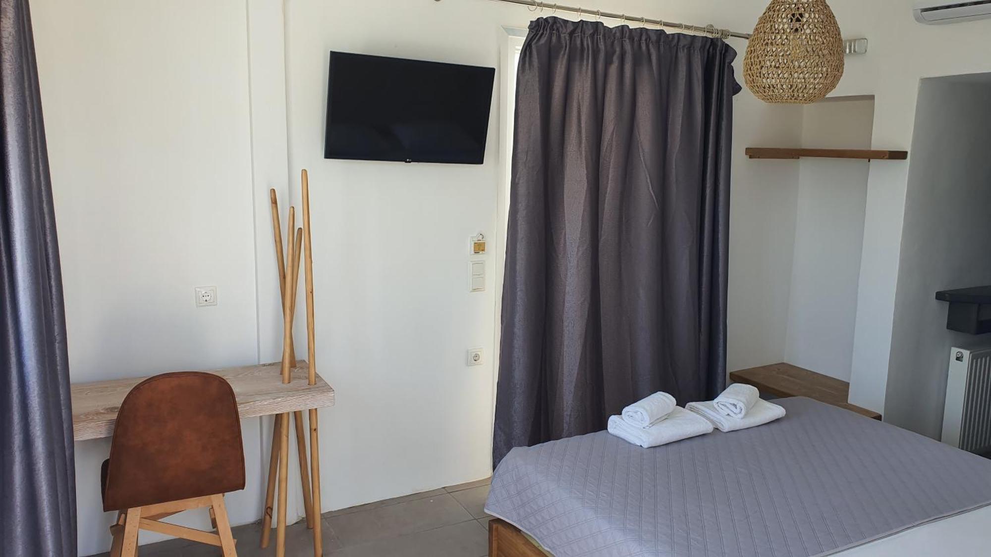 Pension Verykokkos Naxos City Room photo